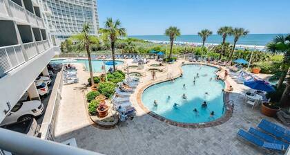 Newly Remodeled 2BR Great Views, Pools, Low Floor!