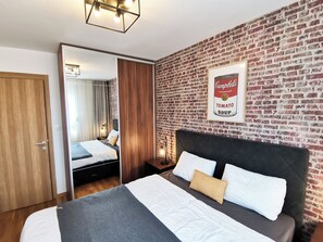 1 bedroom, iron/ironing board, WiFi, bed sheets - One-Bedroom Apartment at Ljubovic-Hill Park (Podgorica)