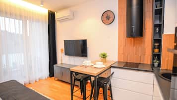 1 soverom, strykejern/-brett, wi-fi og sengetøy