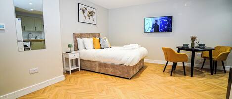 Apartment | 1 bedroom, iron/ironing board, free WiFi