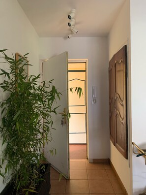 Interior - 2-bedroom apartment for 6 people (Marseille)
