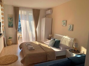 Free WiFi - Deluxe Studio Apartment with Sea view (Ulcinj)