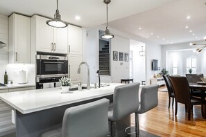 Private kitchen - The Secret Garden - Your Private Stratford Escape! (Stratford)