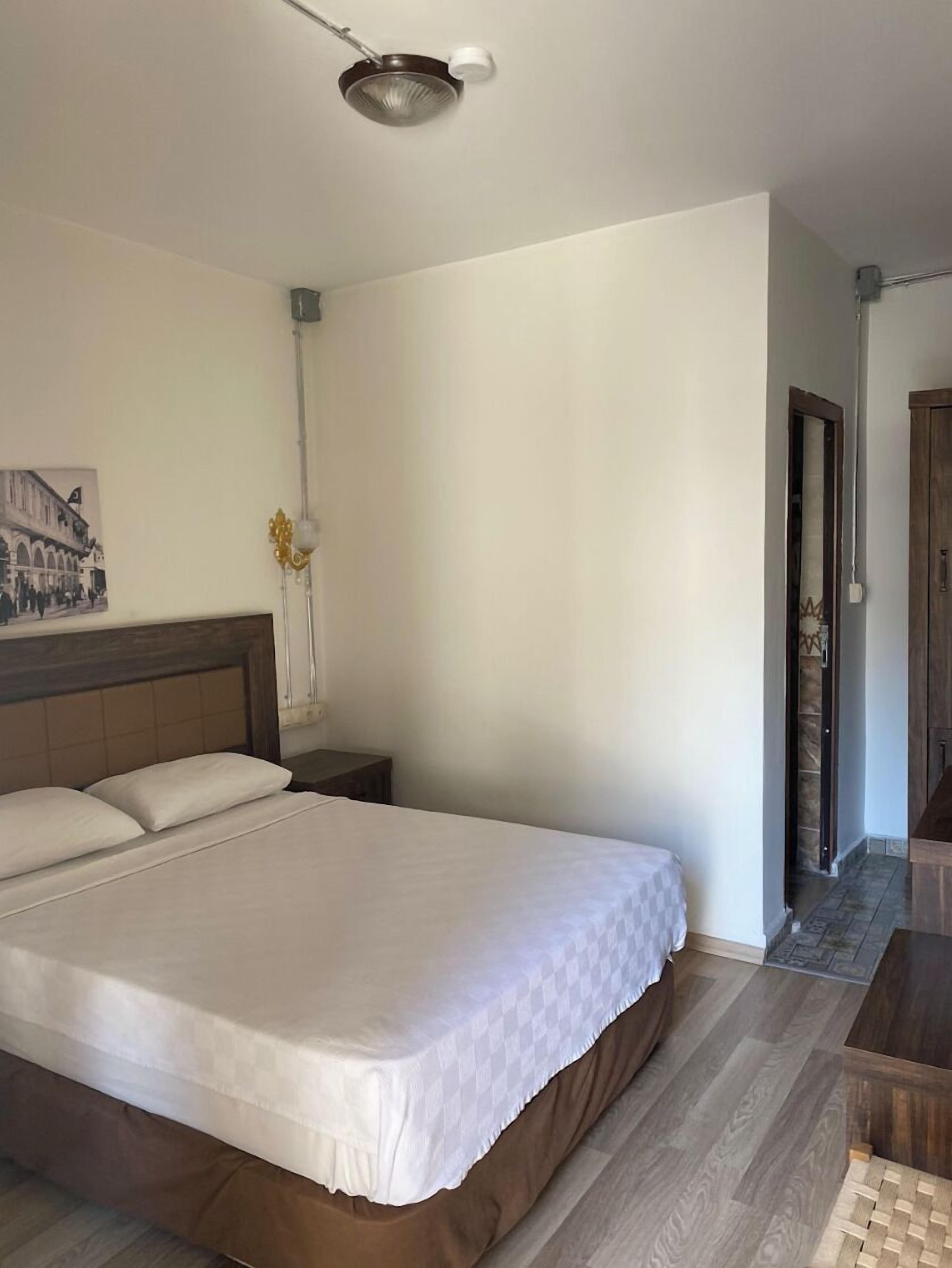 Standard Double or Twin Room | Free WiFi