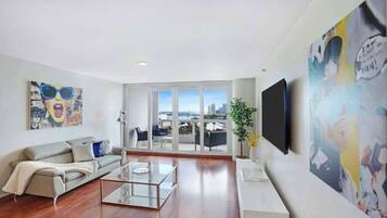 Televisión y oficina