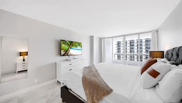 1 habitación, escritorio, tabla de planchar con plancha y wifi