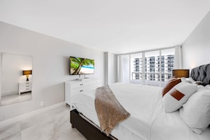 1 chambre, bureau, fer et planche à repasser, Wi-Fi