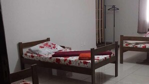 واي فاي مجانًا وملاءات أسرّة