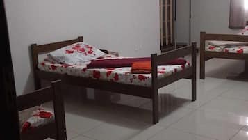 Basic Quadruple Room | Free WiFi, bed sheets