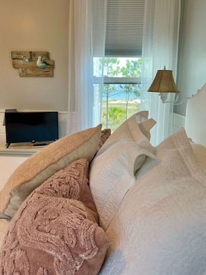 2 bedrooms, desk, free WiFi, bed sheets - Views Galore from this Gulf Front Beauty (Port Saint Joe)