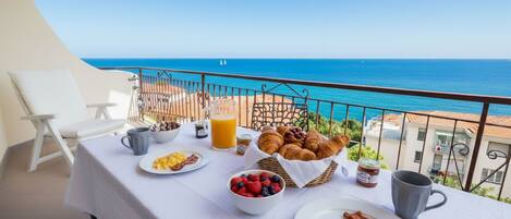 شقة بتجهيزات أساسية - بمنظر للبحر | شرفة/رواق