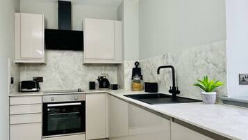 Fridge, microwave, oven, dishwasher