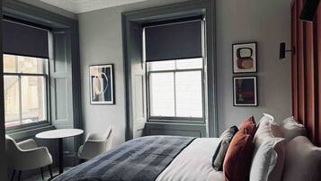 1 makuuhuone, työpöytä, silitysrauta/-lauta, Wi-Fi