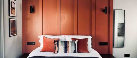 1 chambre, bureau, fer et planche à repasser, Wi-Fi