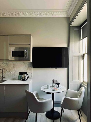 Boutique double bed studio, en-suite & kitchenette