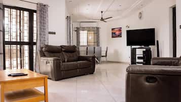 Apartment | Living area | TV