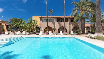 Seasonal outdoor pool