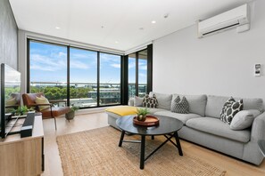 Apartment, 2 Bedrooms | Living area