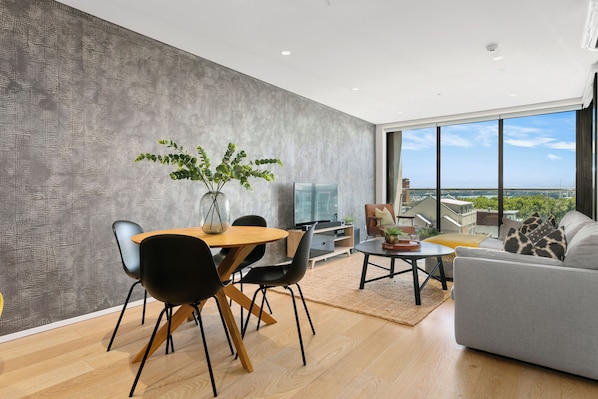 Apartment, 2 Schlafzimmer | Wohnbereich