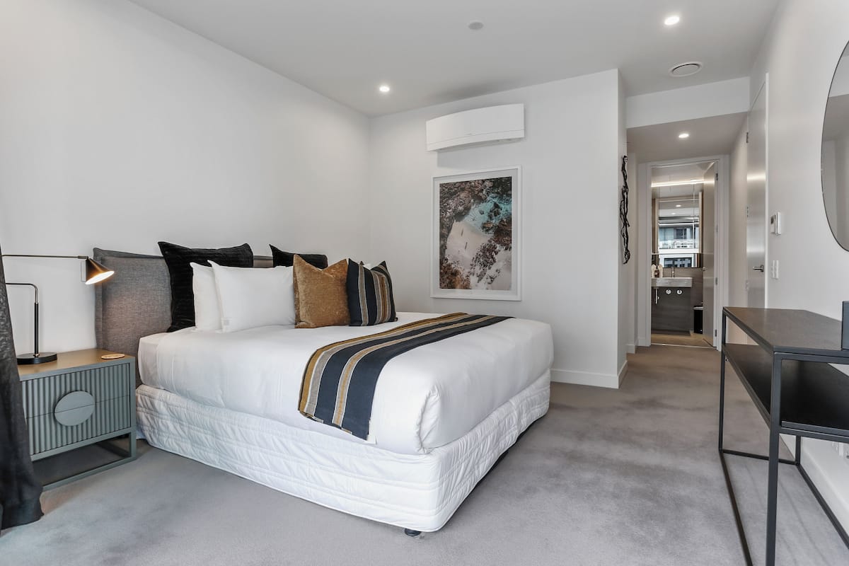 Superior Apartment, 3 Bedrooms, Private Bathroom, City View