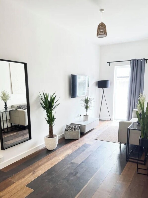 Apartment | Living area