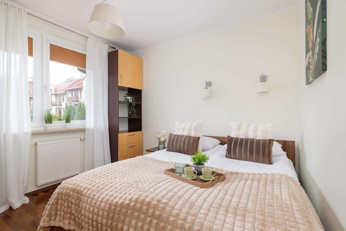 1 bedroom, desk, iron/ironing board, travel crib