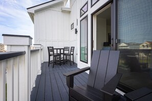 Outdoor dining - Newly Built, Ocean Views, Pool, June Weeks Open! (Kill Devil Hills)