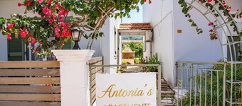 Antonia's Apartments