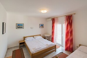 1 Schlafzimmer, Reisekinderbett, kostenloses WLAN, Bettwäsche