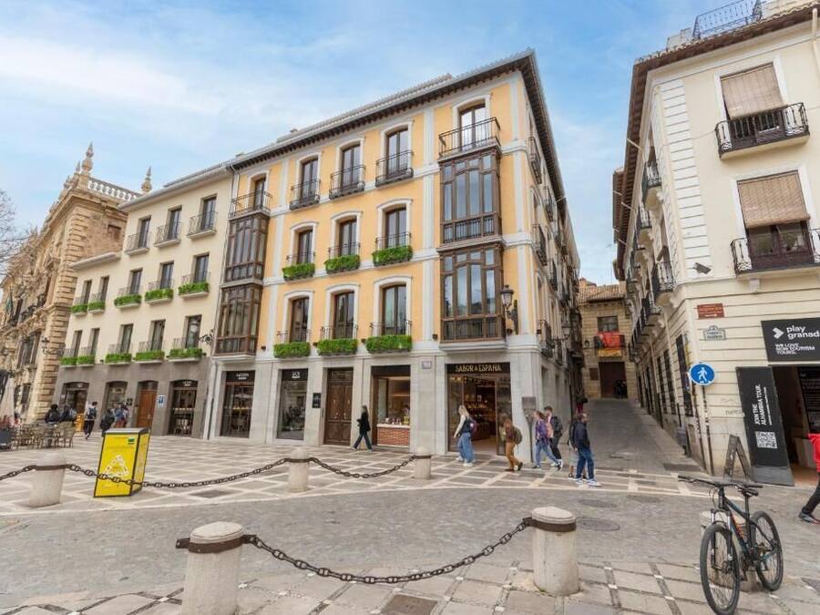 Mặt tiền nơi lưu trú