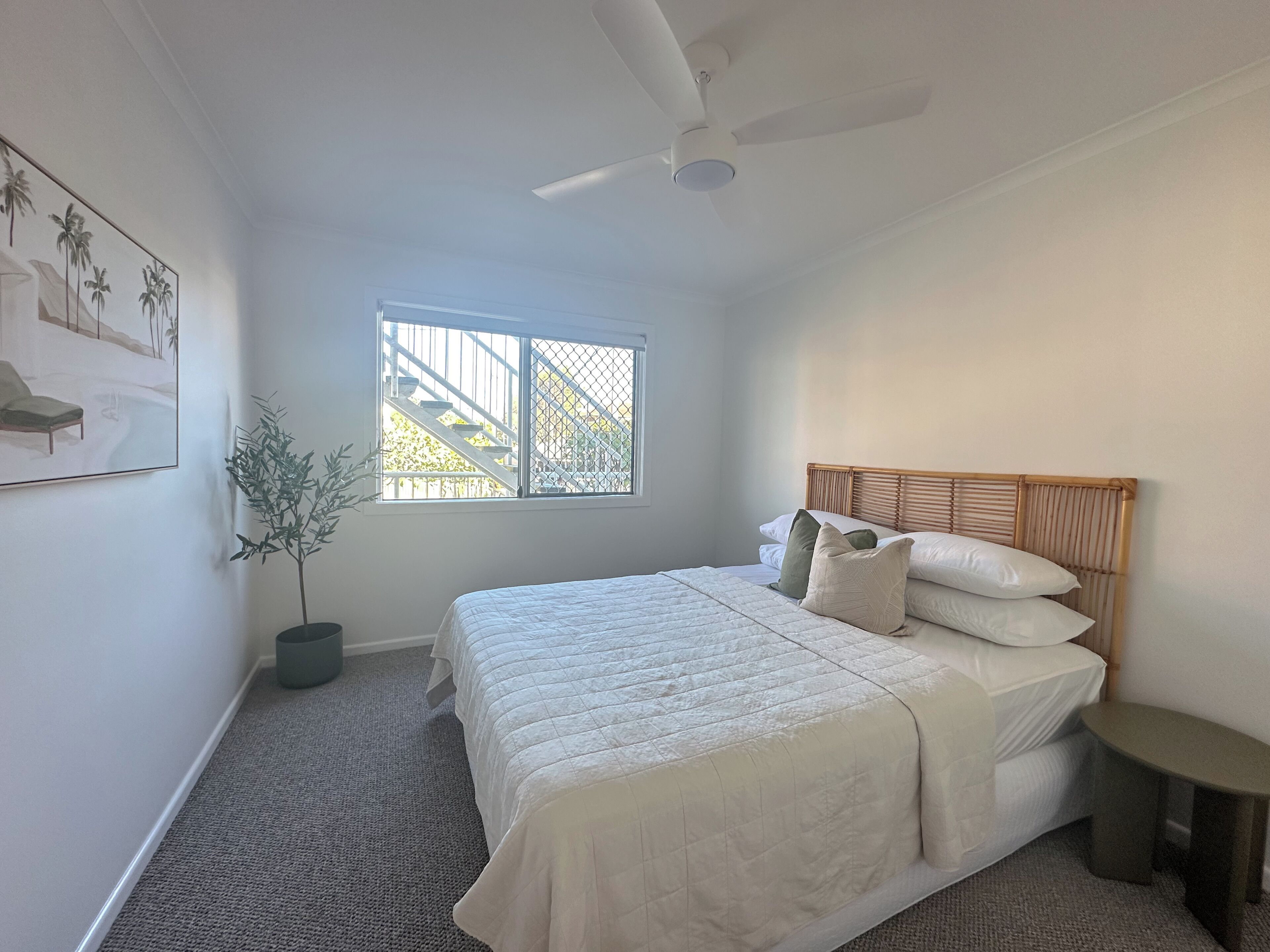 Apartment, Beach View | 2 bedrooms, iron/ironing board, free WiFi