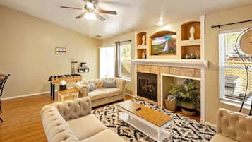 TV, fireplace, ping pong