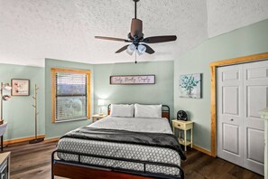1 quarto, escrivaninha, Wi-Fi de cortesia, roupa de cama