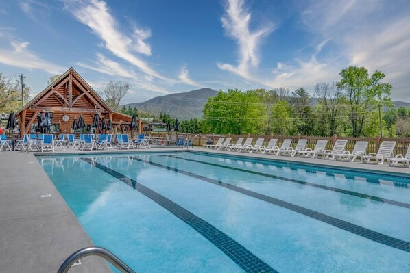 Pool - MTN Views!3 BR Resort Cabin w/Hot Tub + Game Room (Sevierville)