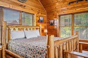 3 bedrooms, desk, free WiFi, bed sheets
