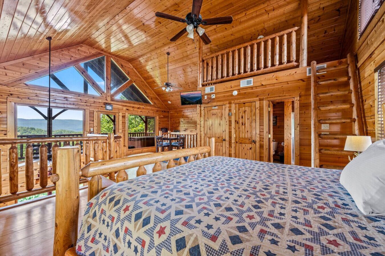 3 soverom, skrivebord, wi-fi (inkludert) og sengetøy