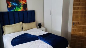 House | 3 bedrooms, free WiFi, bed sheets