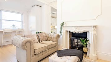 Basic Apartment | Living area | TV, fireplace