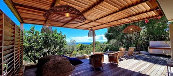 "villa D'exception Avec Vue Imprenable sur la Mer et Accès Direct à la Plage"