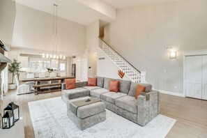 House (4 Bedrooms) | Interior - Bbq-ready Deck: Lake Harmony Home w/ Fire Pit (Lake Harmony)