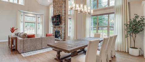 House (4 Bedrooms) | Front of property