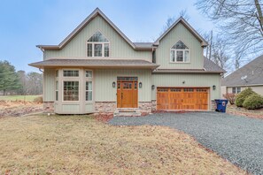 House (4 Bedrooms) | Interior