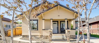 Walk to Midtown: Charming Reno Retreat