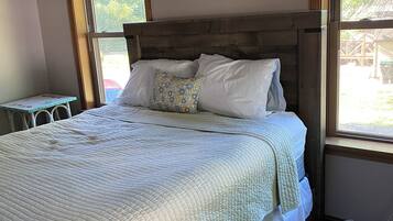 3 Schlafzimmer, Schreibtisch, WLAN, Bettwäsche