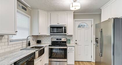 Pinehurst Home w/ Deck < 2 Mi to Golf Course!
