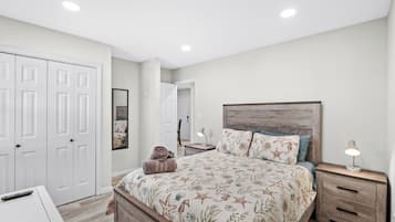 2 soveværelser, strygejern/strygebræt, weekendseng, gratis Wi-Fi