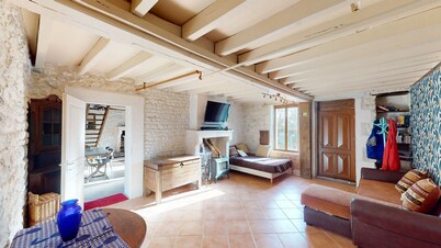 Maison de Campagne en Pierre - A L'orée du Bois