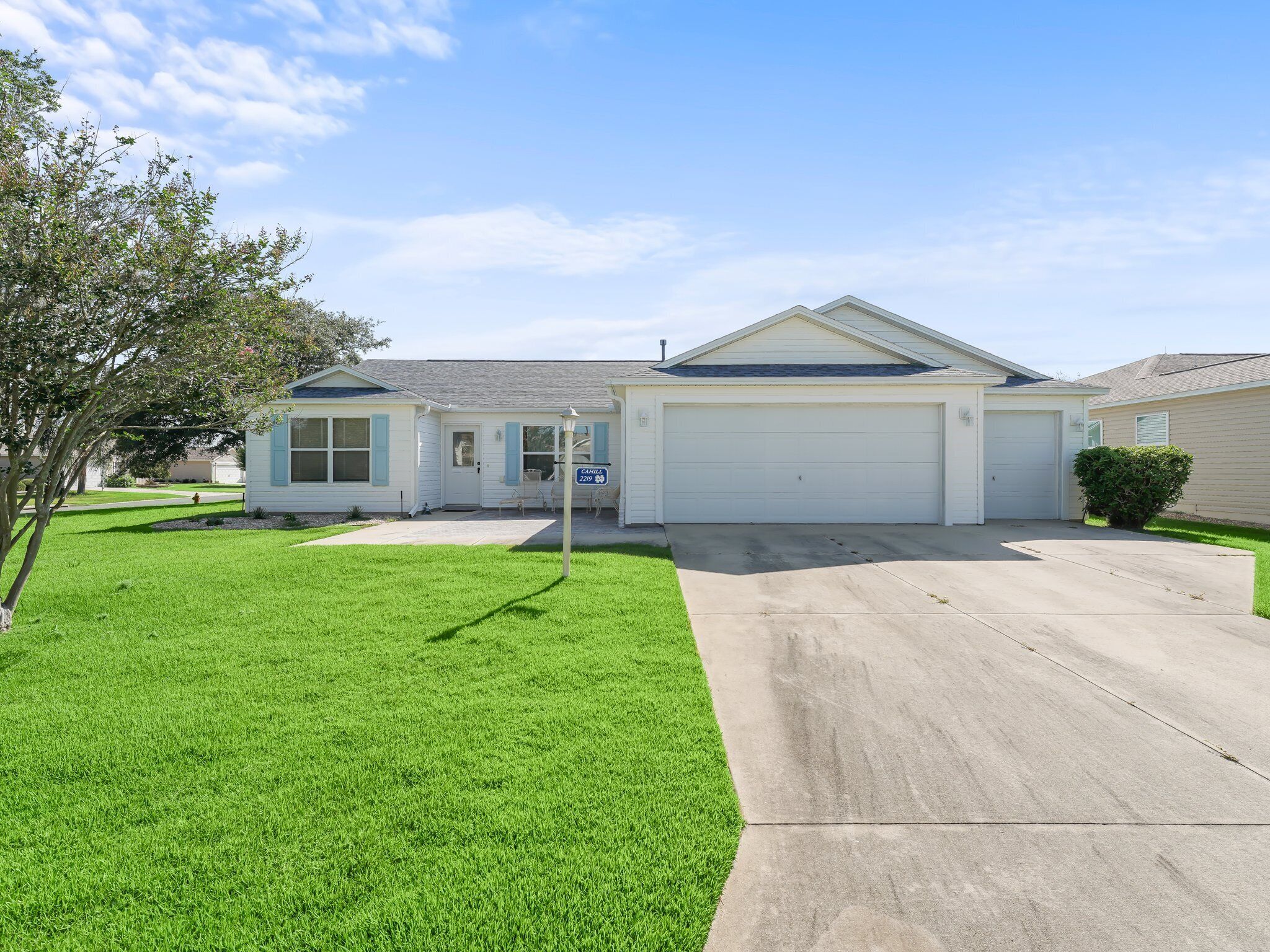 Charming 3-Bed Ranch in Liberty Park with Open Floor Plan and Great Amenities