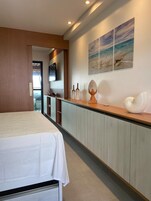 Laptop workspace, free WiFi