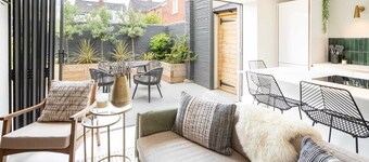 Host & Stay | The School House